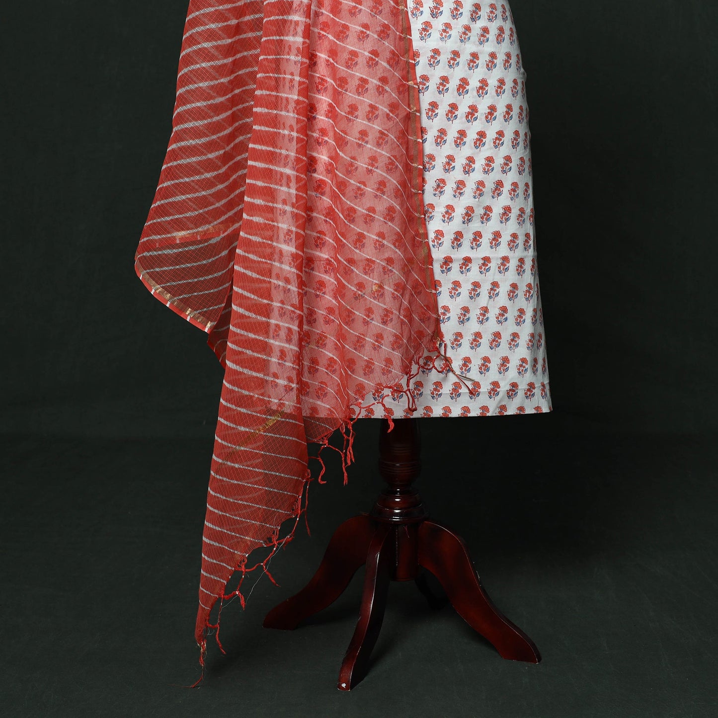 White - 2pc unstitched sanganeri print dress material