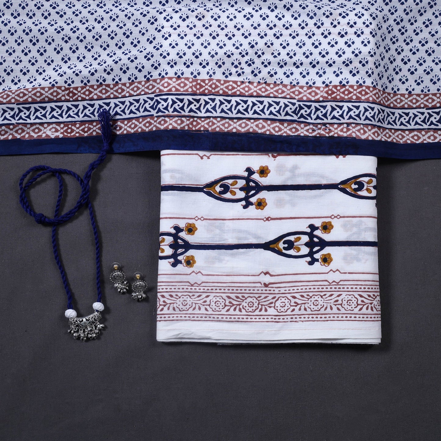 White - 3pc cotton bagh unstitched dress material