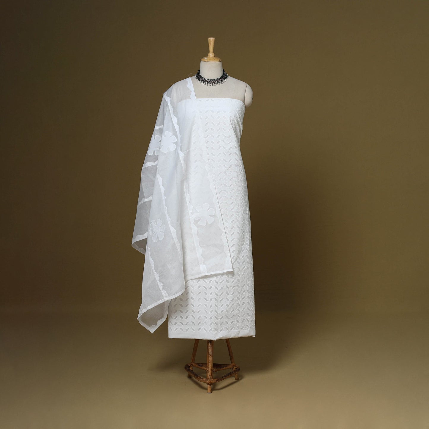 White - 3pc cotton unstitched barmer applique cut work