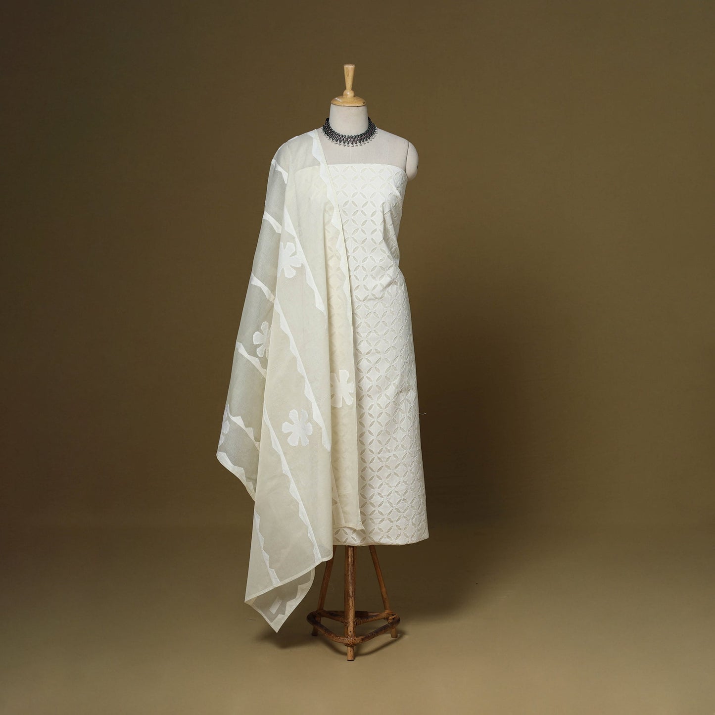 White - 3pc cotton unstitched barmer applique cut work