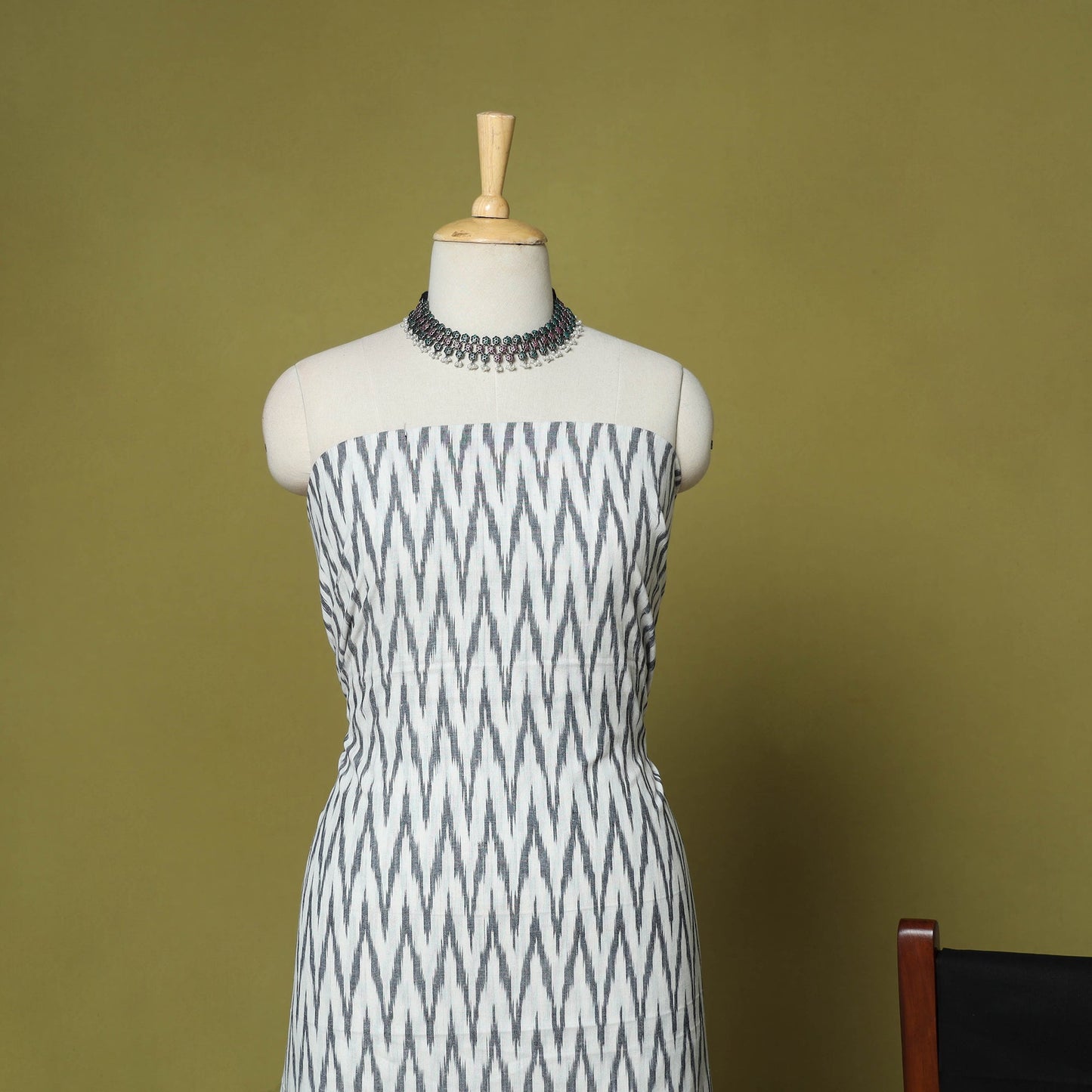 White - 3pc handloom cotton unstitched pochampally ikat