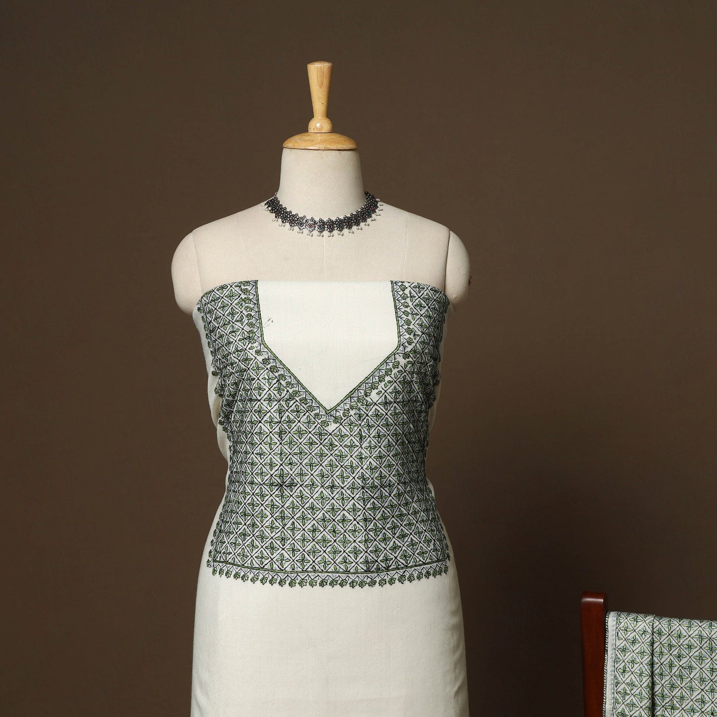 White - 3pc kashmiri merino wool unstitched heavy sozni