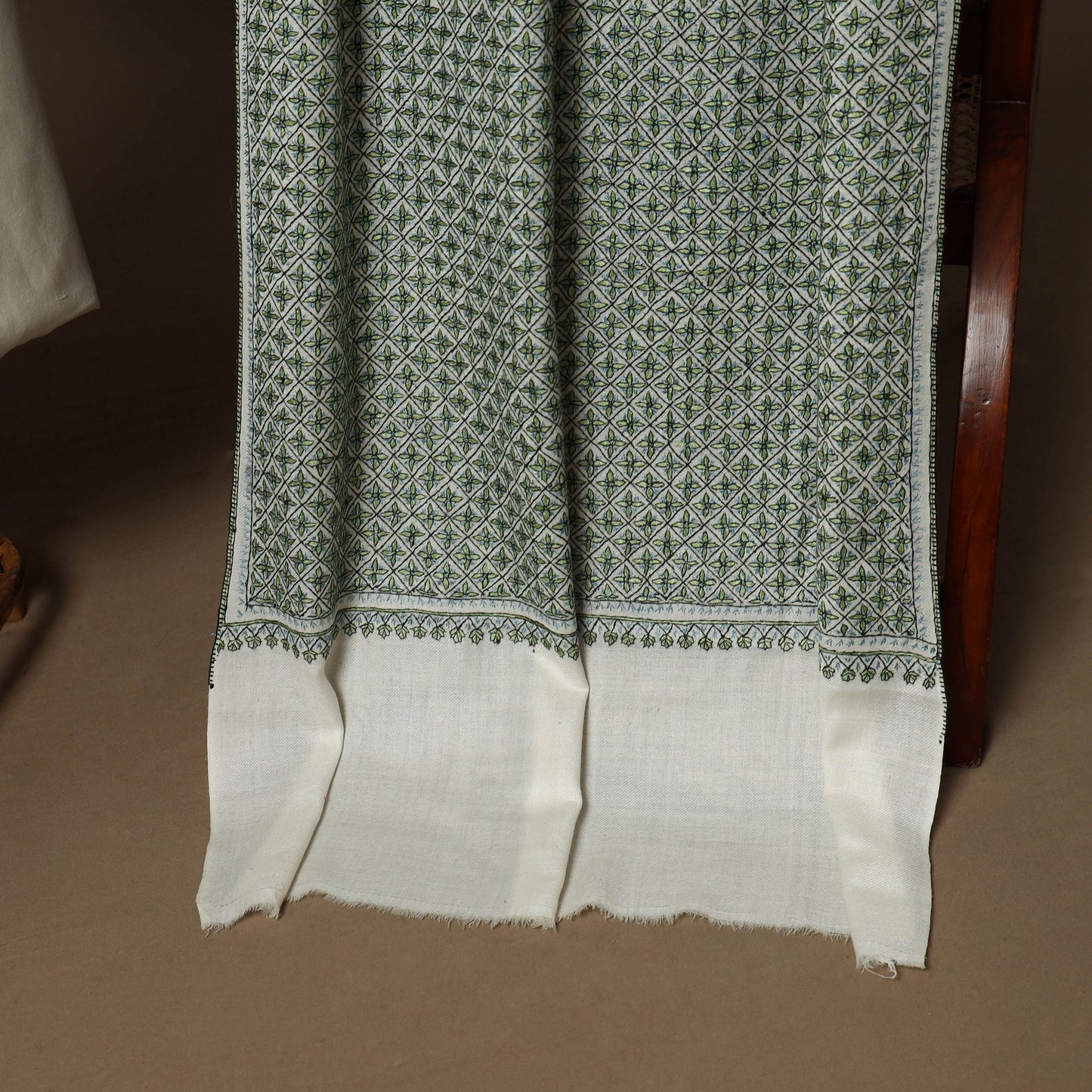 White - 3pc kashmiri merino wool unstitched heavy sozni