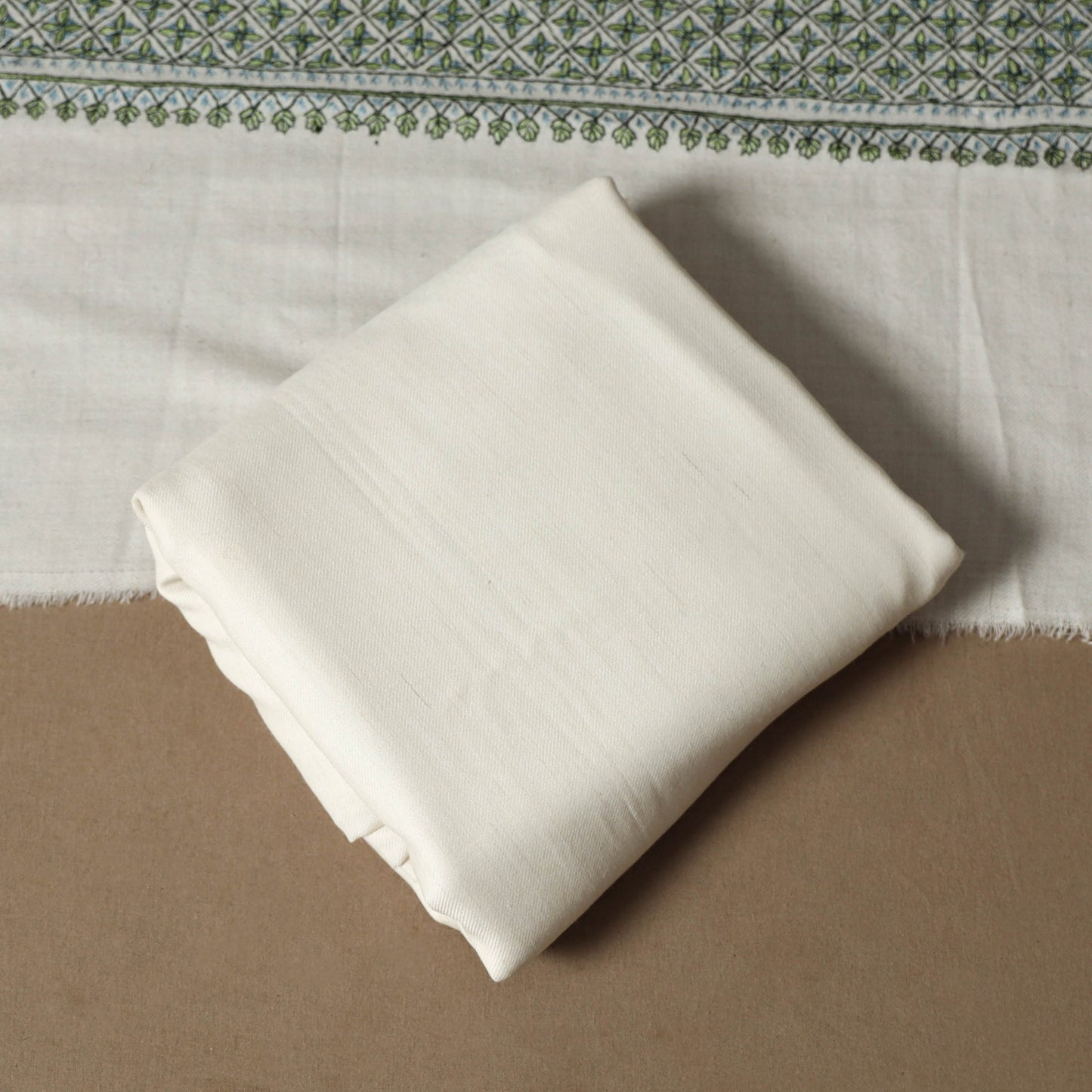 White - 3pc kashmiri merino wool unstitched heavy sozni