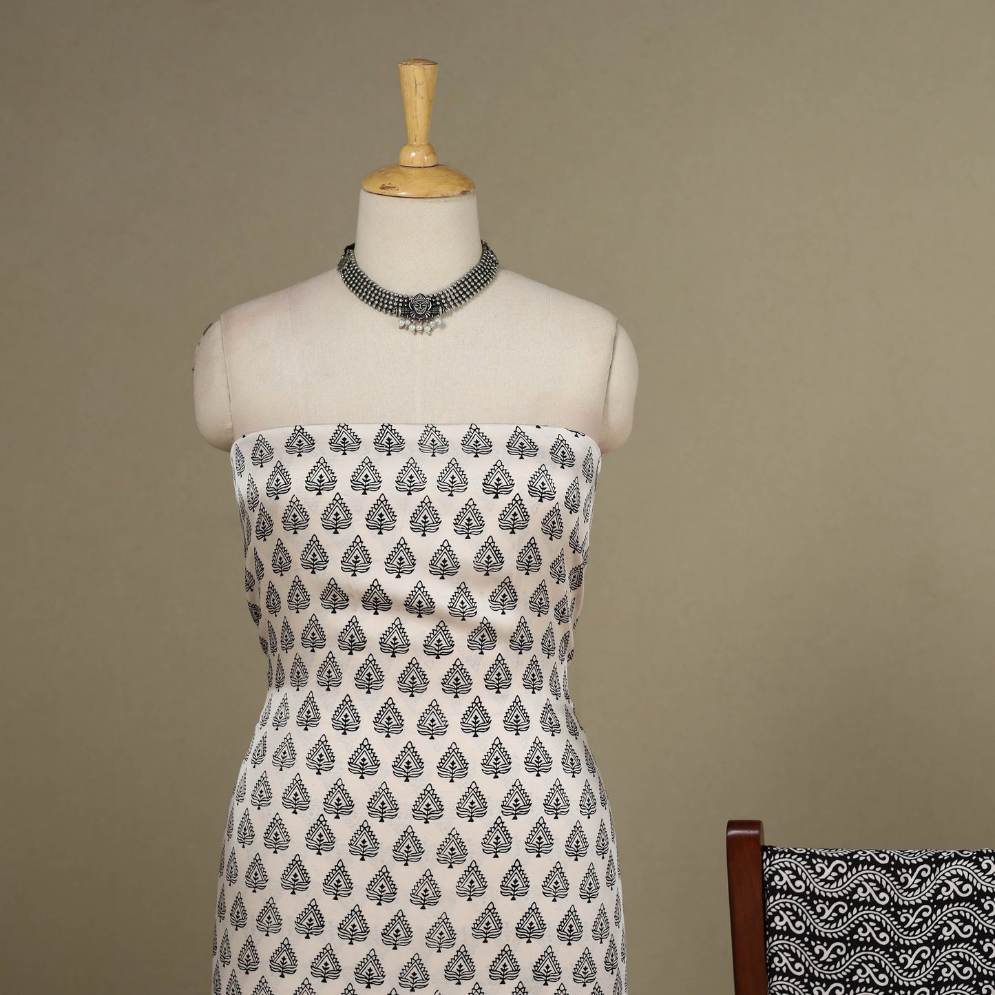 White - 3pc Modal Silk Unstitched Bagh Print Suit Material Set 