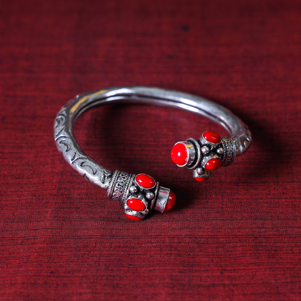 White - antique finish german silver stone bangle / kada