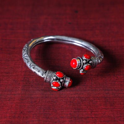 White - antique finish german silver stone bangle / kada