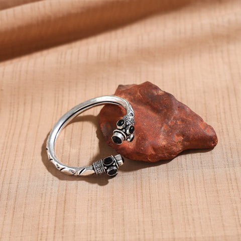  Antique Finish Oxidised German Silver Stone Bangle / Kada (Adjustable) 
