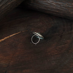 White - antique silver finish oxidised stone work ring 55