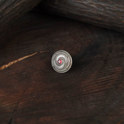 White - antique silver finish oxidised stone work ring 87