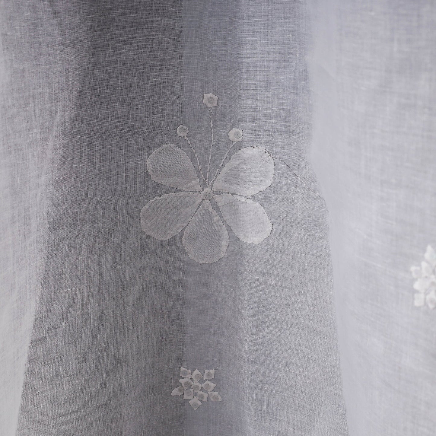 Buy Applique Patti Kaam Pure Cotton Door Curtain from Rampur Online l iTokri.com