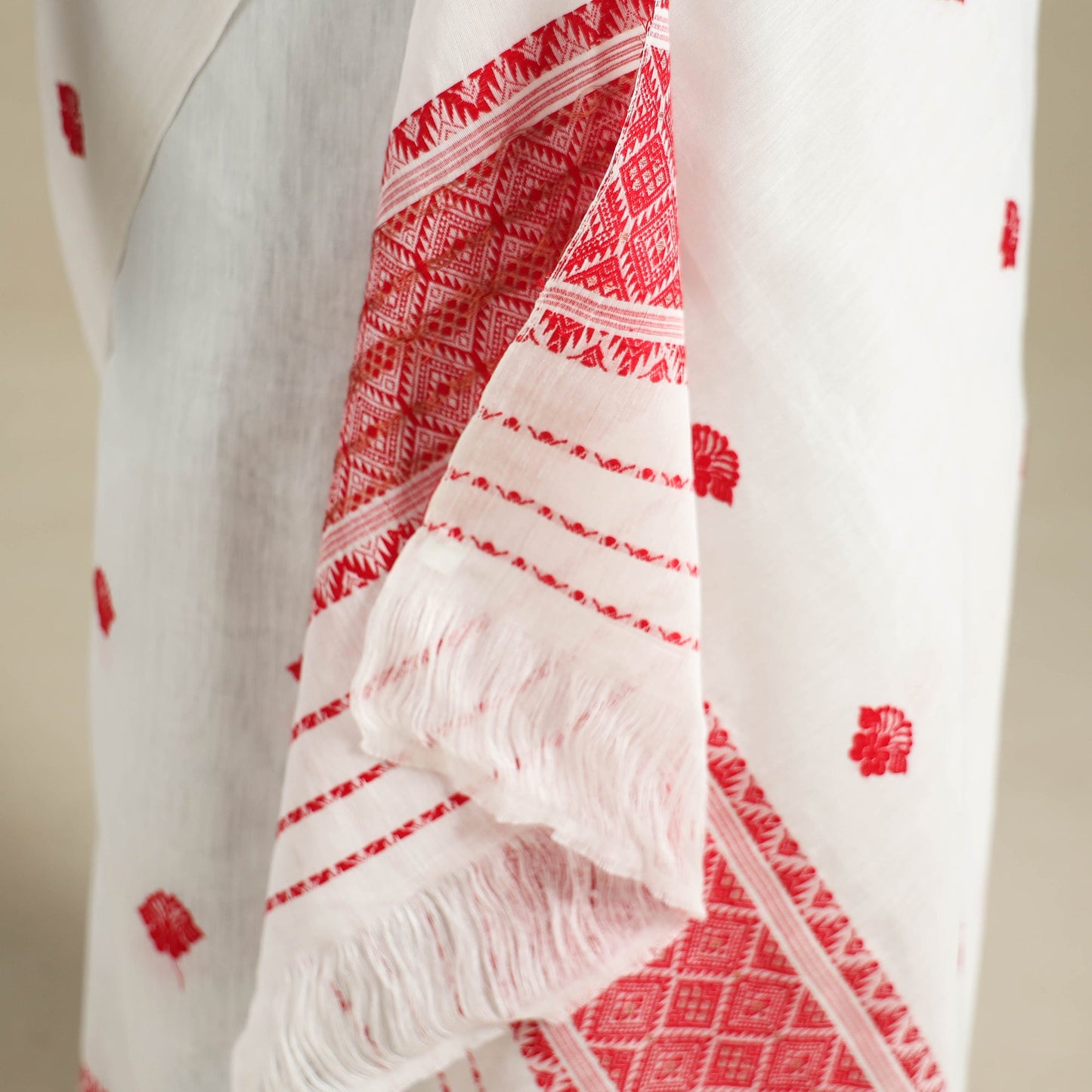 White - assam handloom silk cotton mekhela chador