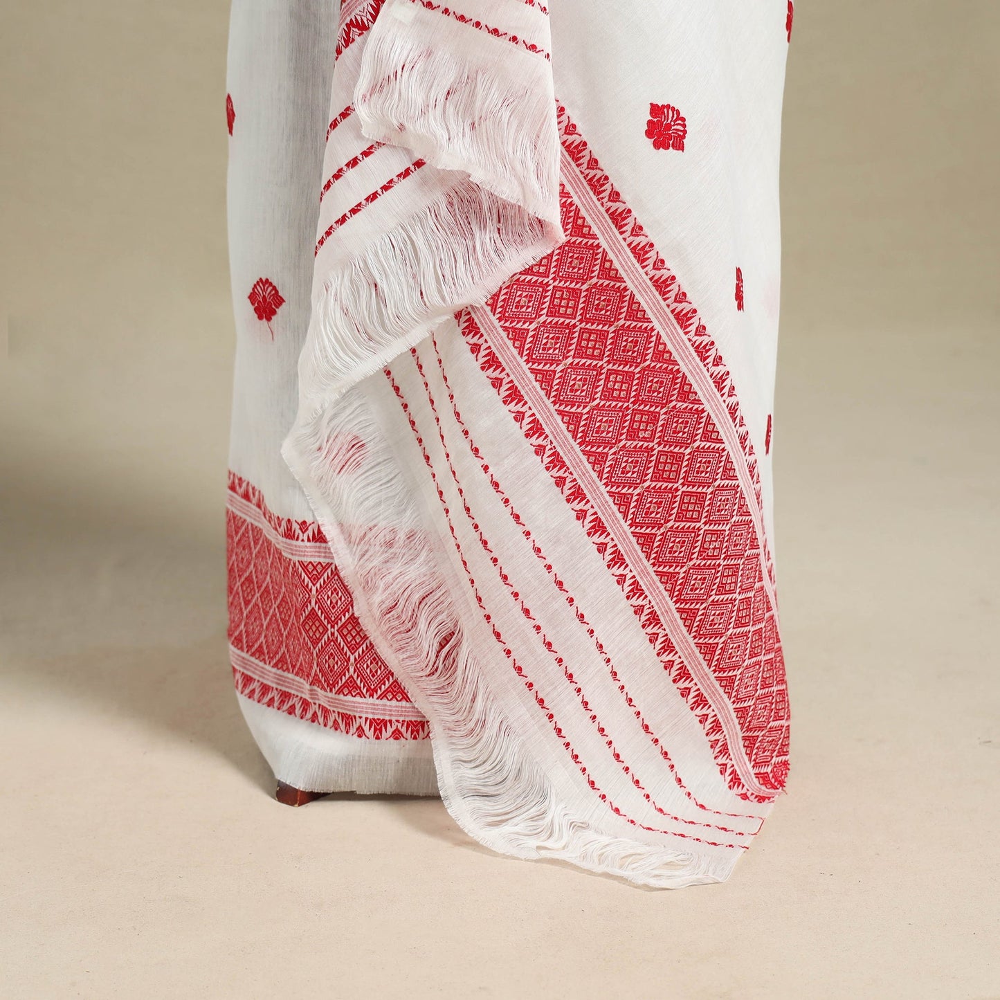 White - assam handloom silk cotton mekhela chador