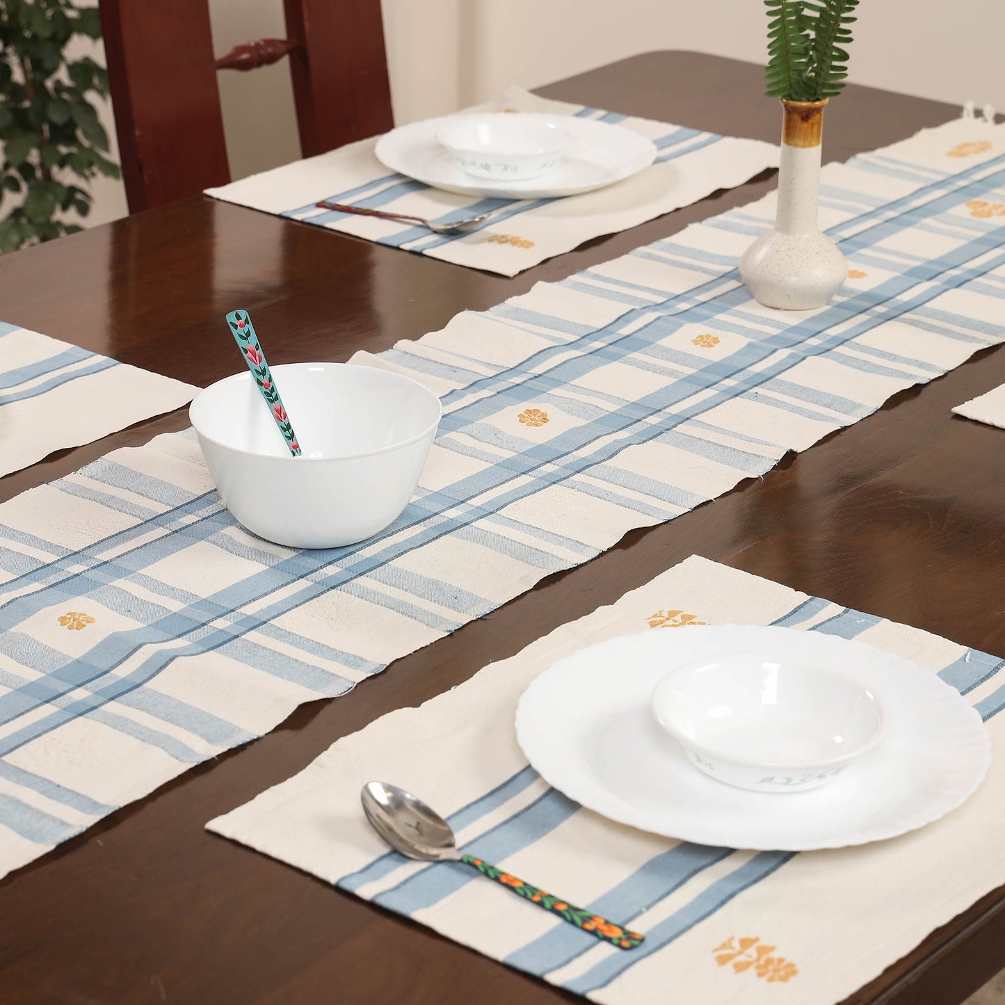 White Assam Weave Dining Table Runner & Set of 4 Placemats in Handloom Cotton