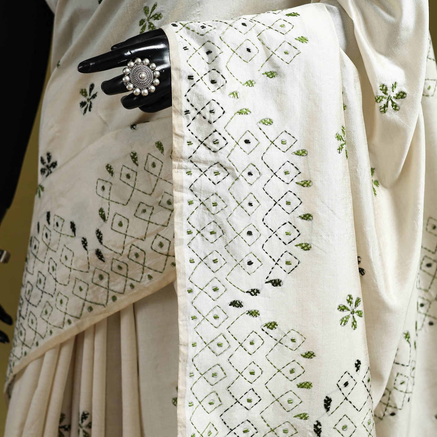 Bengal hand embroidery silk nakshi kantha saree 52