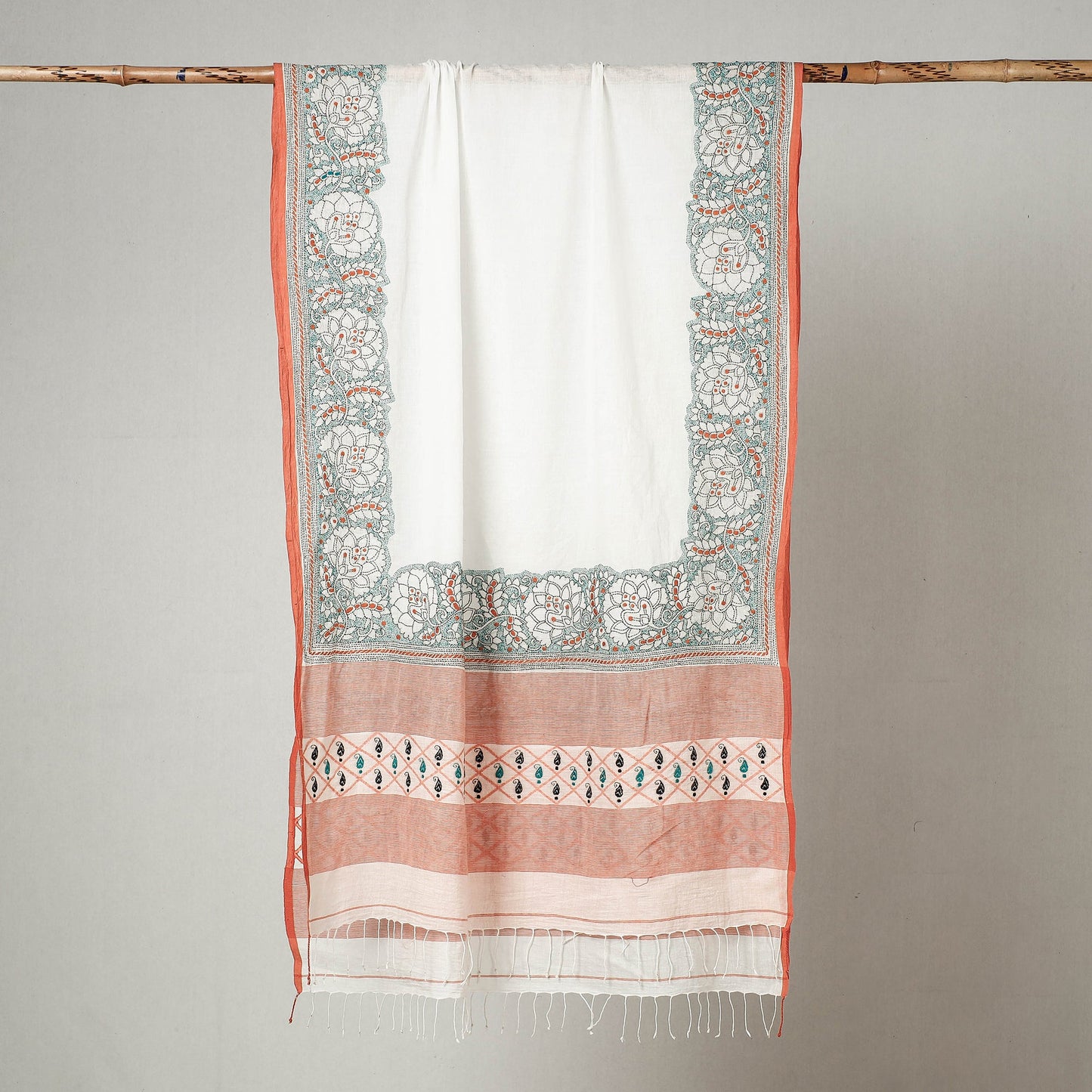  Bengal Kantha Embroidered Cotton Handloom Dupatta Online at iTokri.com
