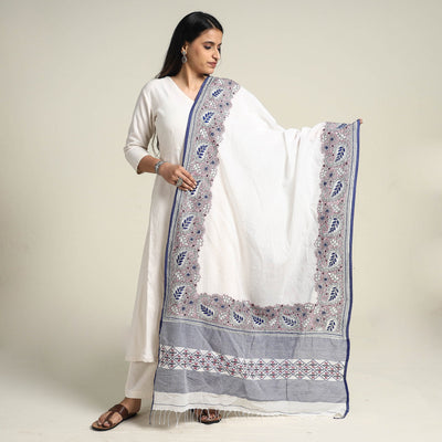 Buy Bengal Kantha Embroidered Cotton Handloom Dupatta Online at iTokri.com