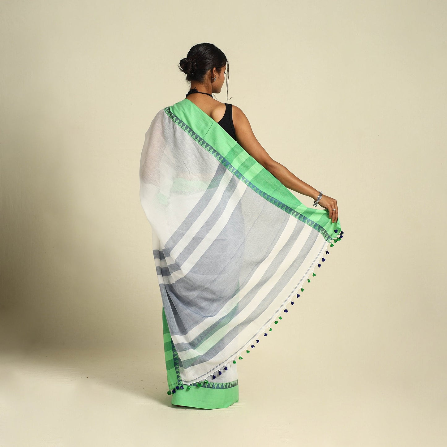 Buy White Bengal Woven Border Handloom Cotton Saree