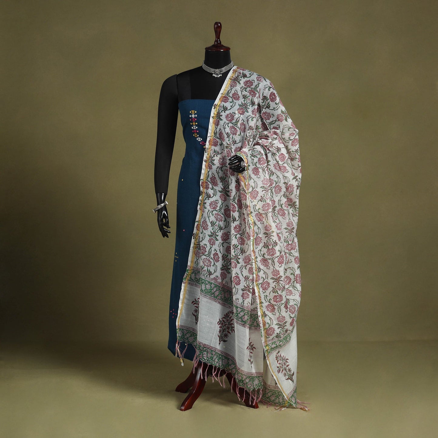 White - chanderi silk sanganeri floral dupatta 42