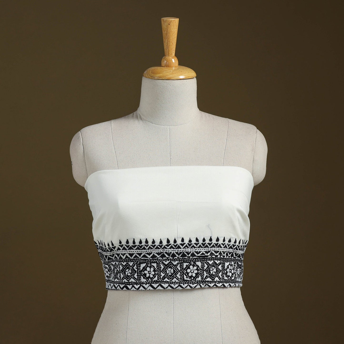 White Cotton Bengal Kantha Stitch Blouse Piece 