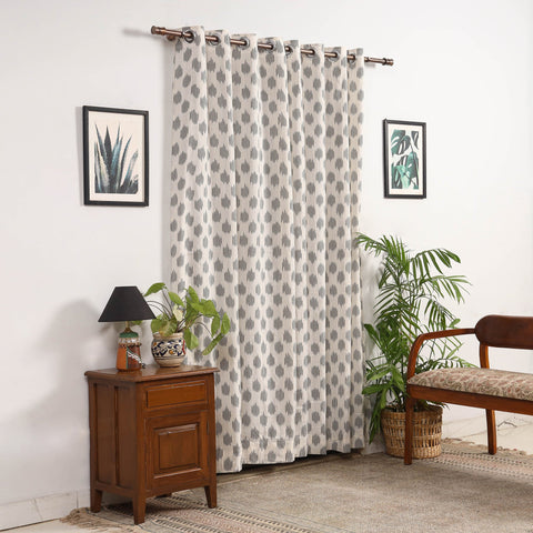White - cotton door pochampally ikat curtain (7 x 3 feet)