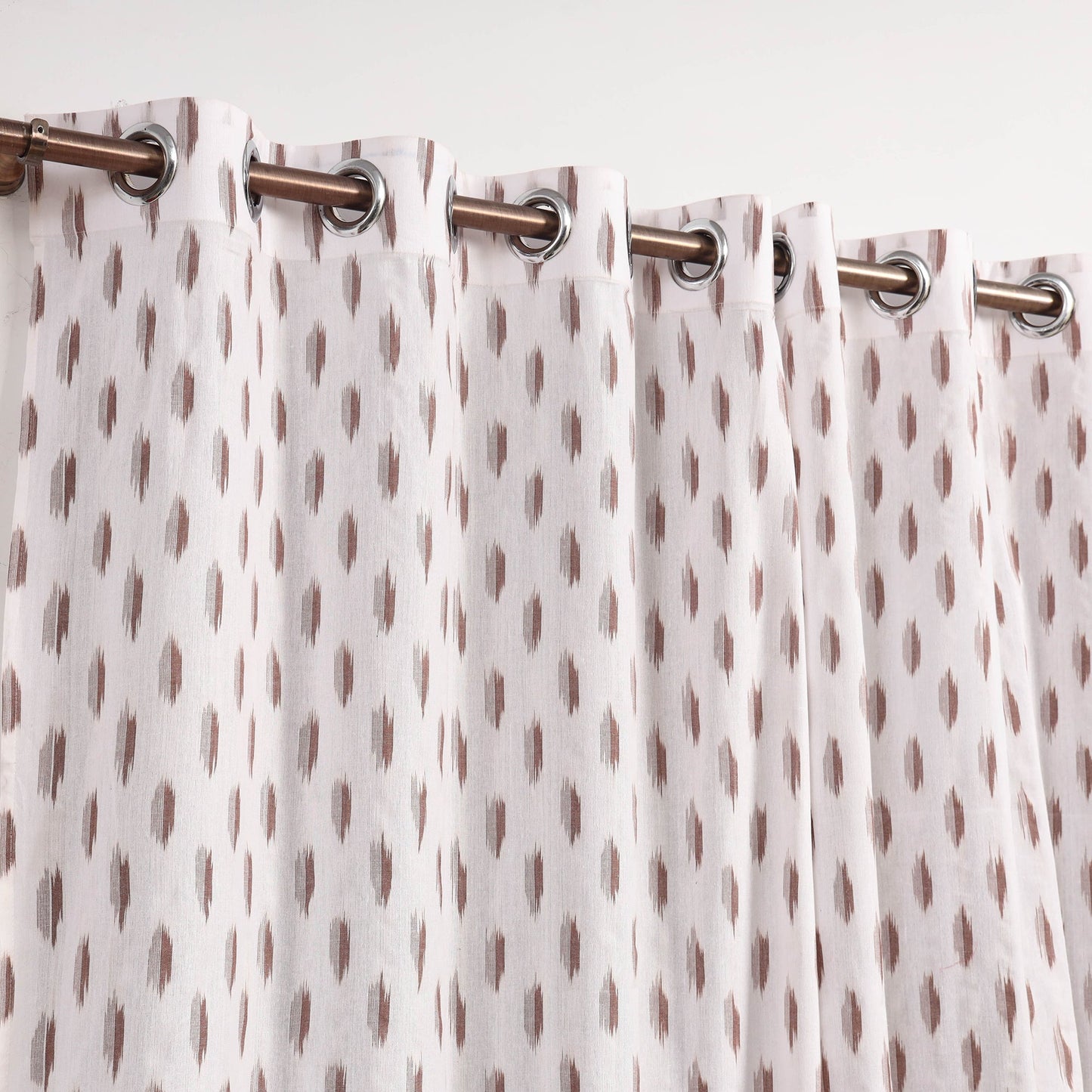 White - cotton door pochampally ikat curtain (7 x 3 feet)