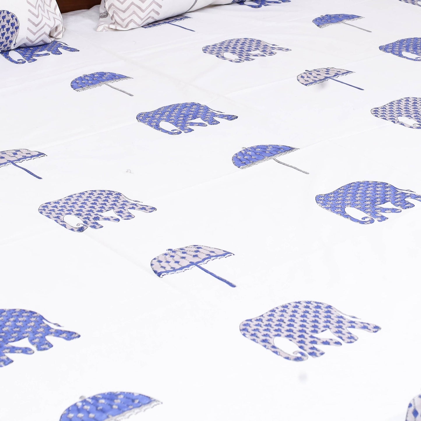 Cotton double sanganeri bed sheet set (108 x 90 in) 02