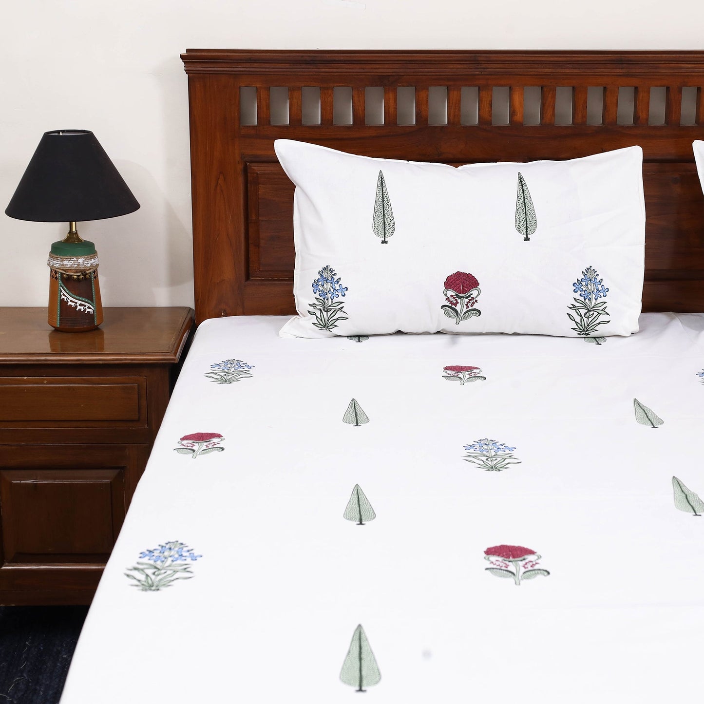 Cotton double sanganeri bed sheet set (108 x 90 in) 03