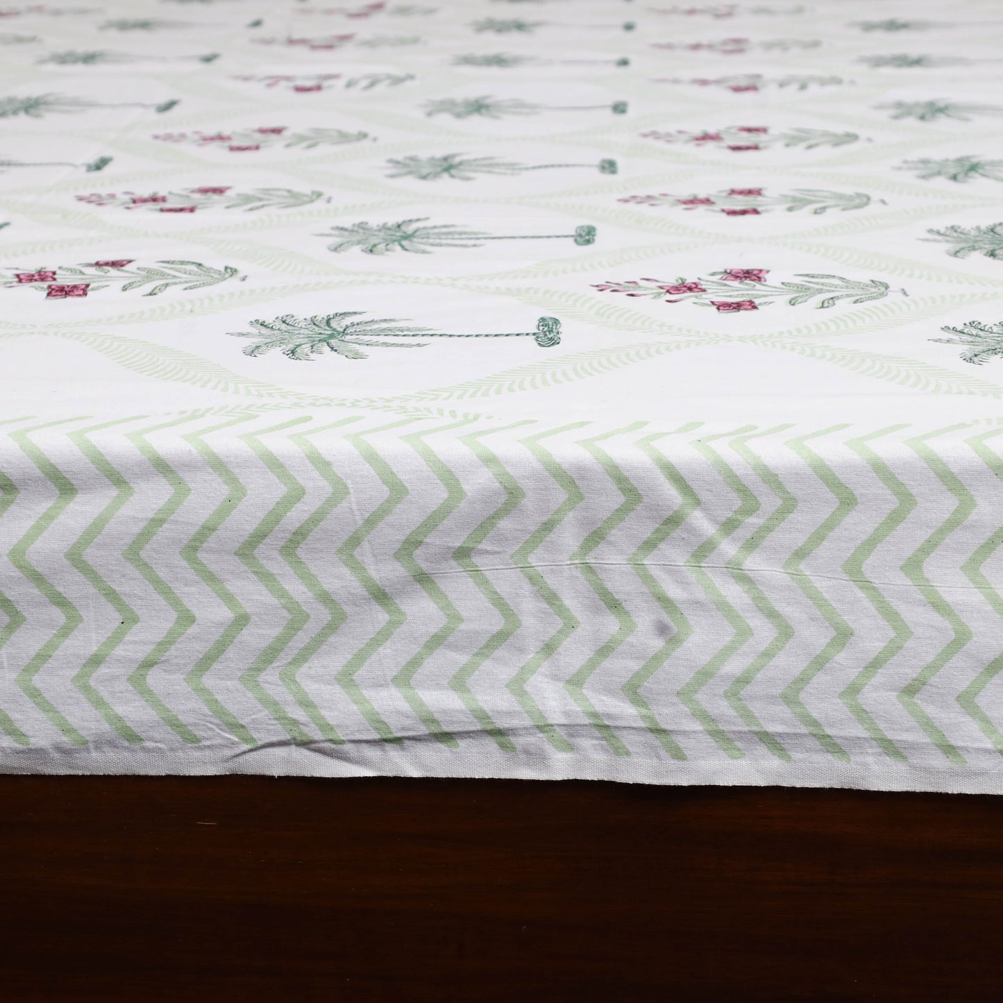 Cotton double sanganeri bed sheet set (108 x 90 in) 05