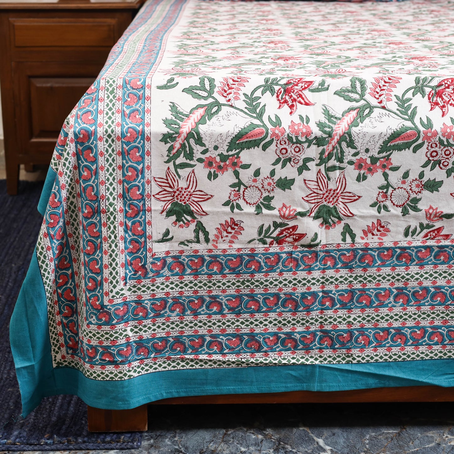 White - cotton double sanganeri bed sheet set (108 x 90 in)