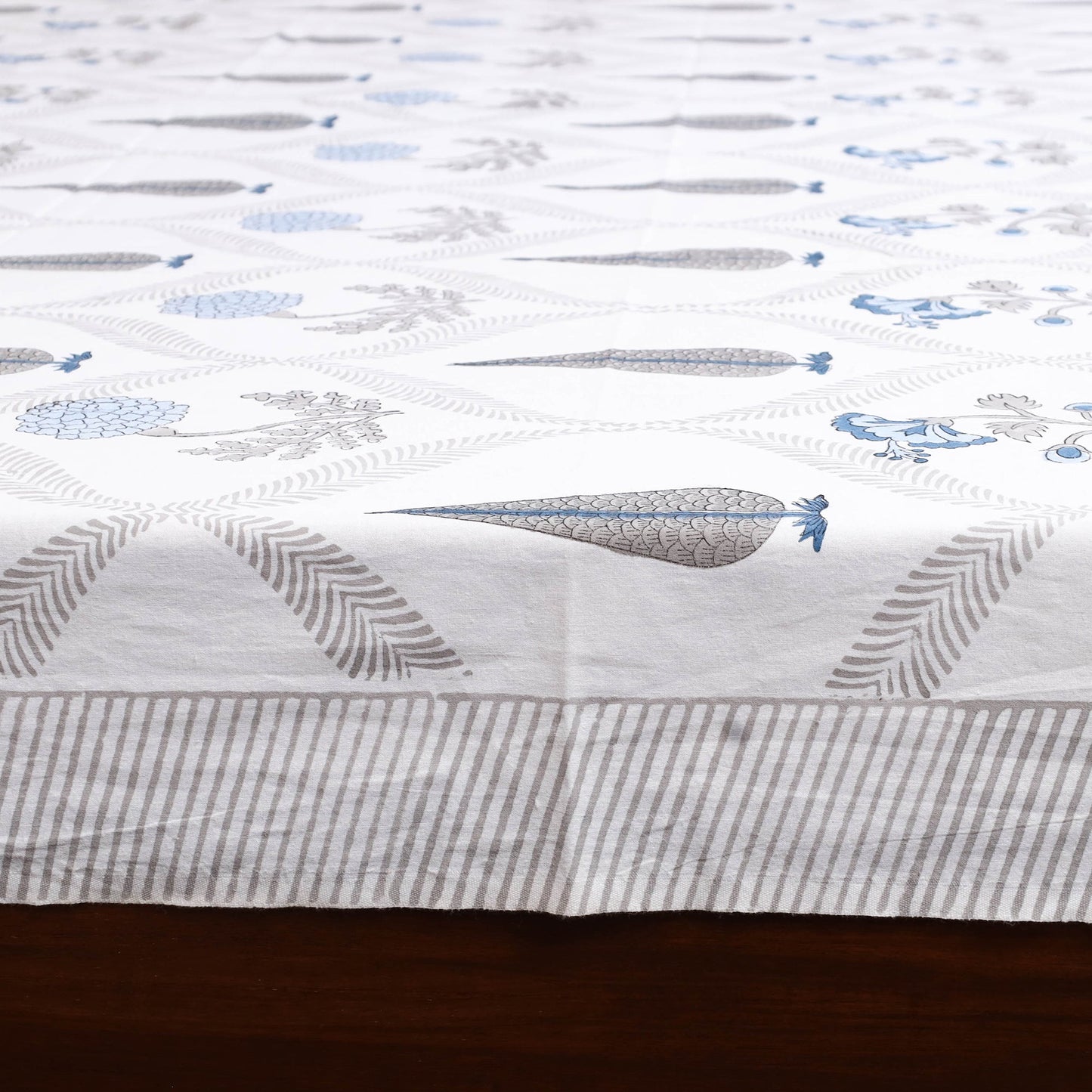 Cotton double sanganeri bed sheet set (108 x 90 in) 07