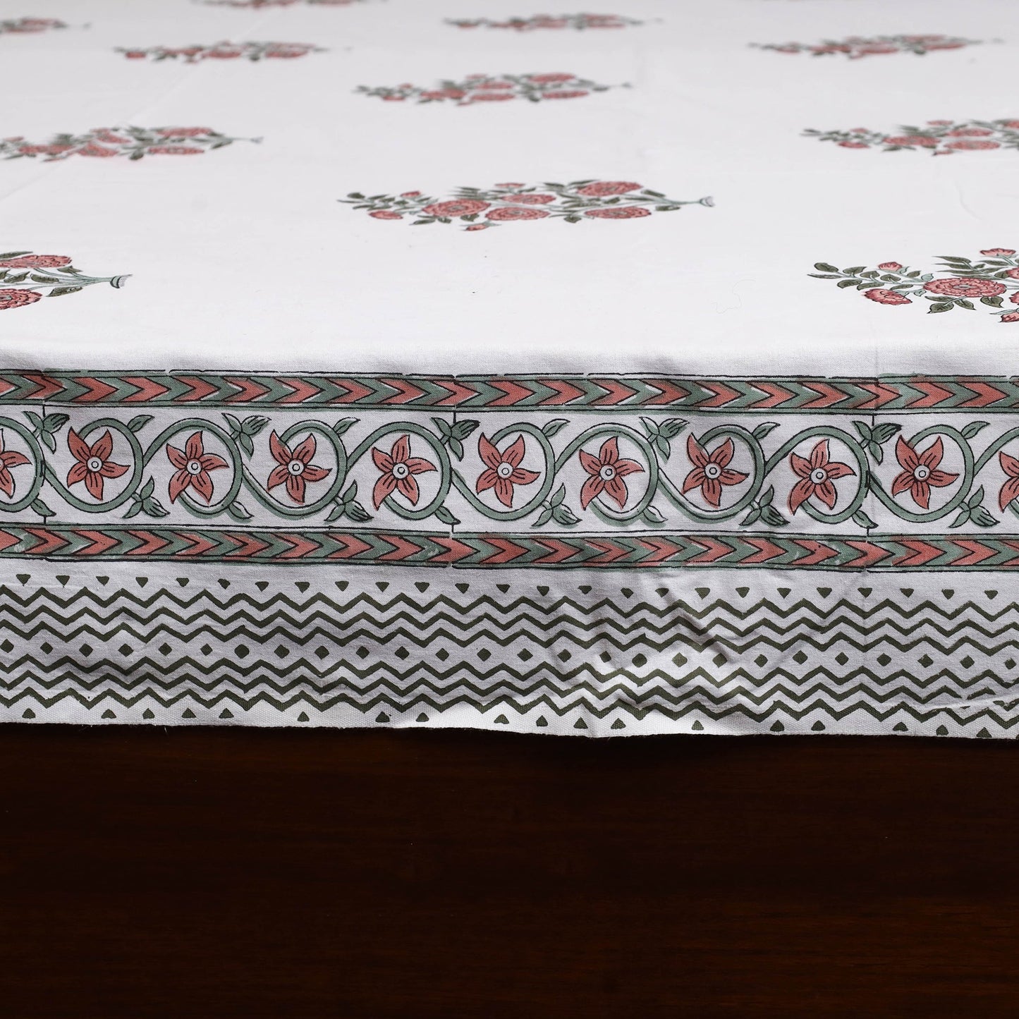 Cotton double sanganeri bed sheet set (108 x 90 in) 08