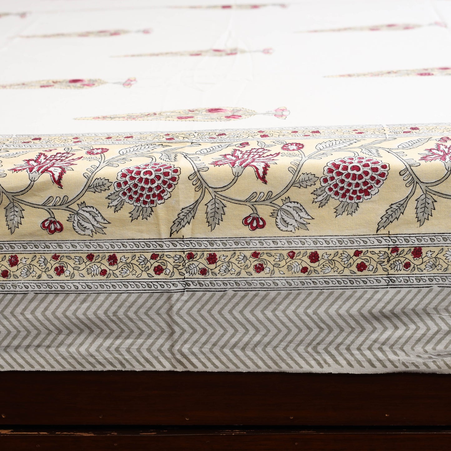 White - cotton double sanganeri bed sheet set (108 x 90 in)