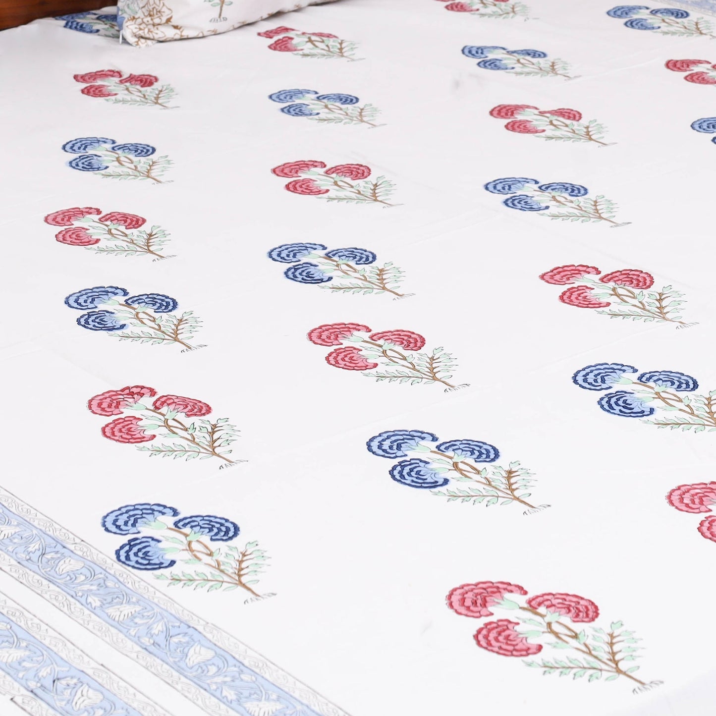 Cotton double sanganeri bed sheet set (108 x 90 in) 02