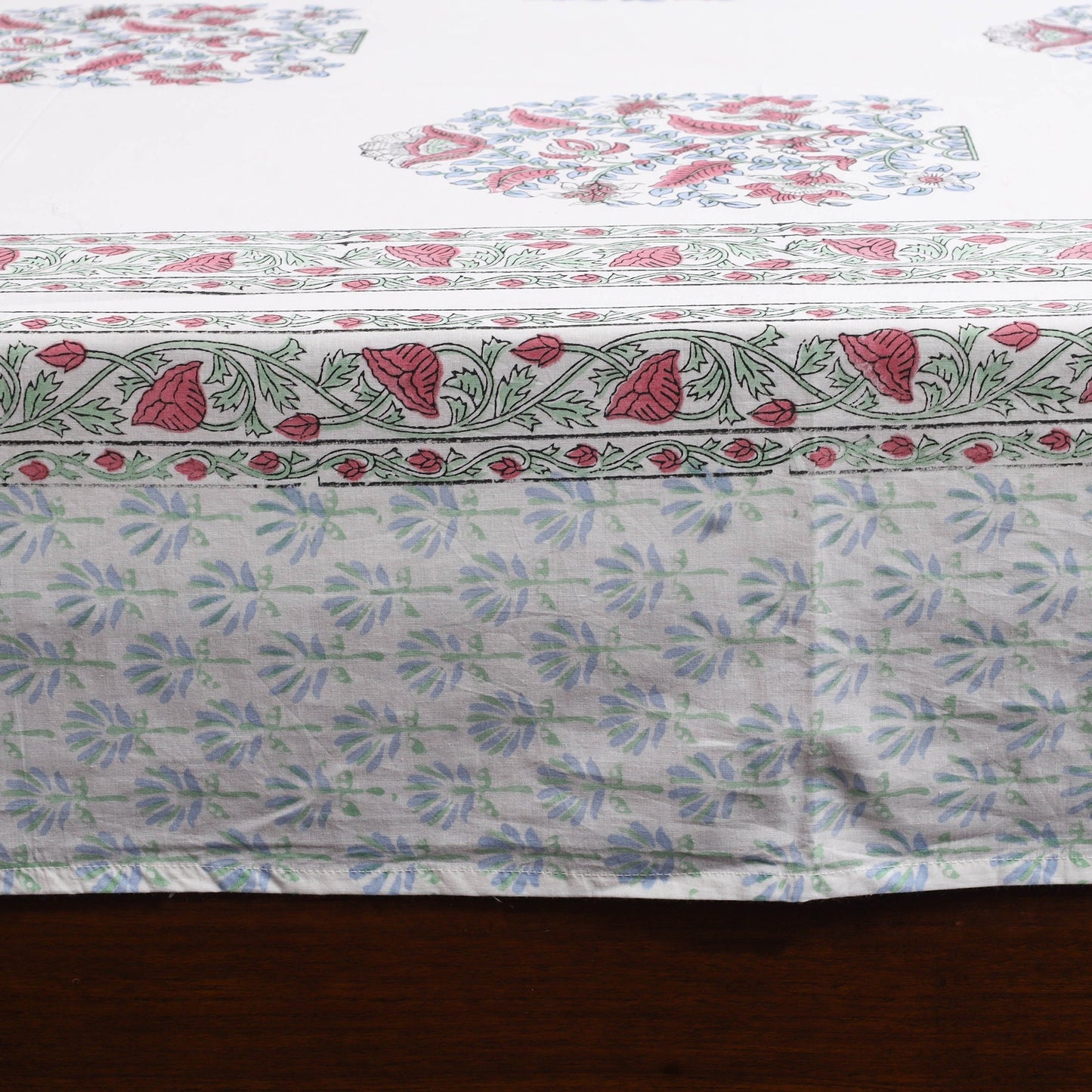 Cotton double sanganeri bed sheet set (108 x 90 in) 09