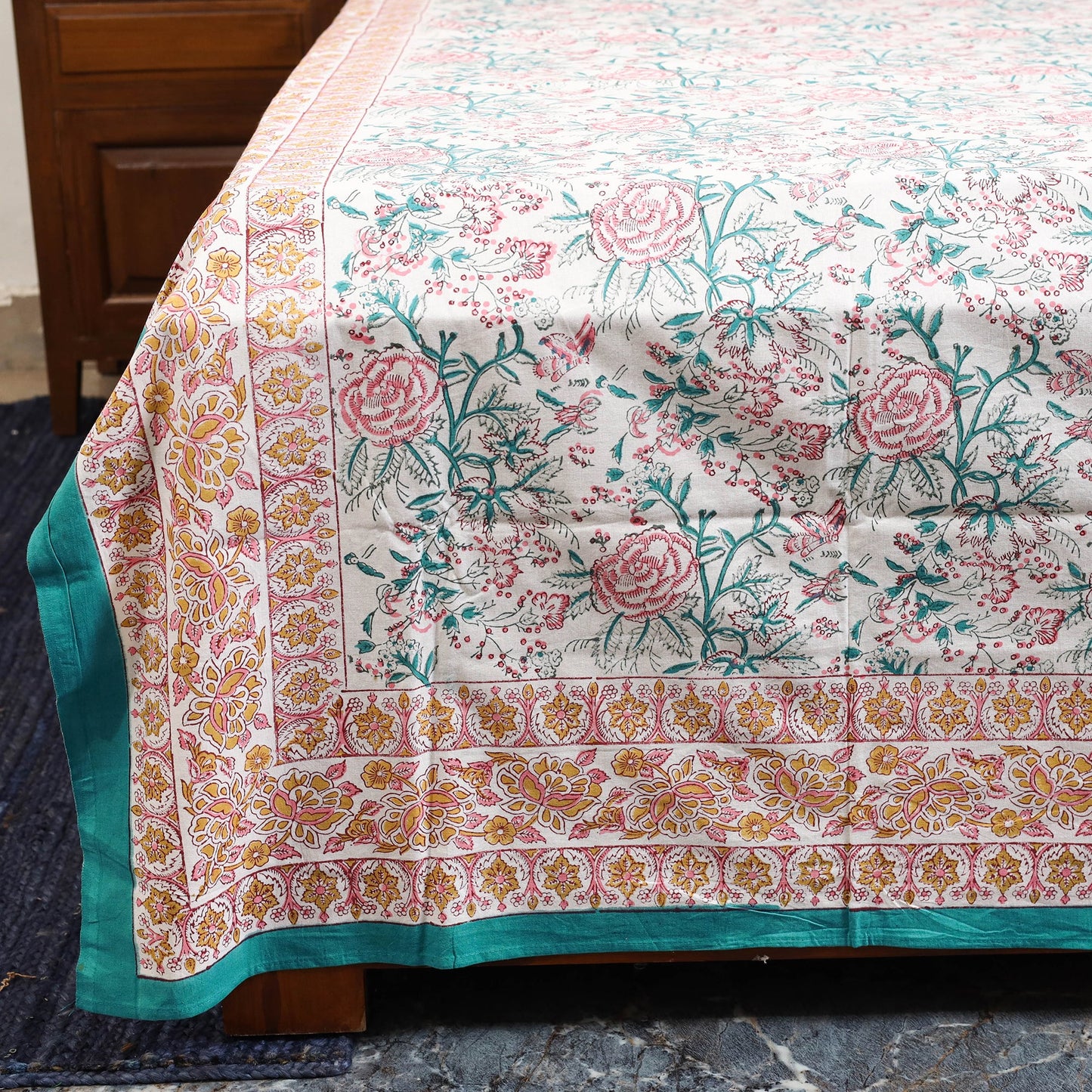 White - cotton double sanganeri bed sheet set (108 x 90 in)