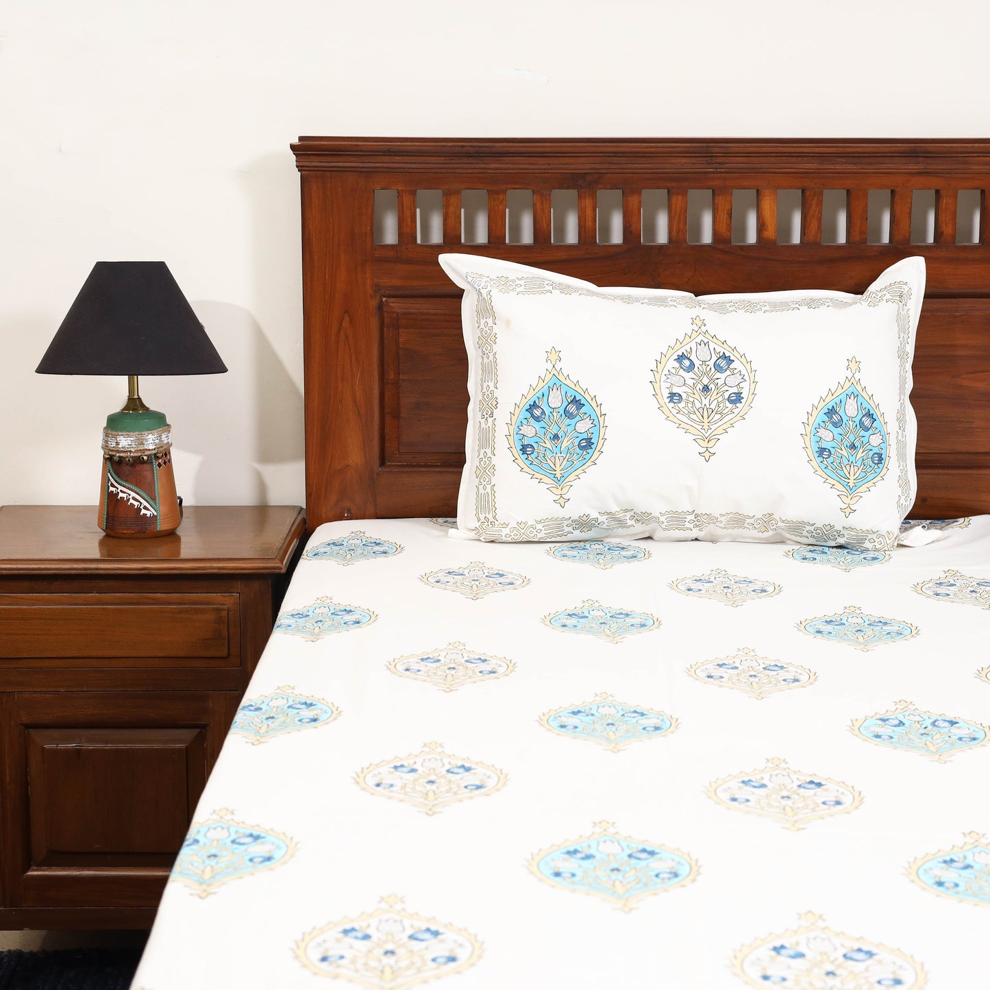 White - cotton double sanganeri bed sheet set (108 x 90 in)