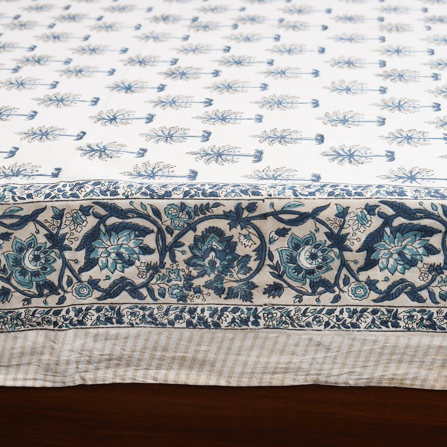 White - cotton double sanganeri bed sheet set (108 x 90 in)