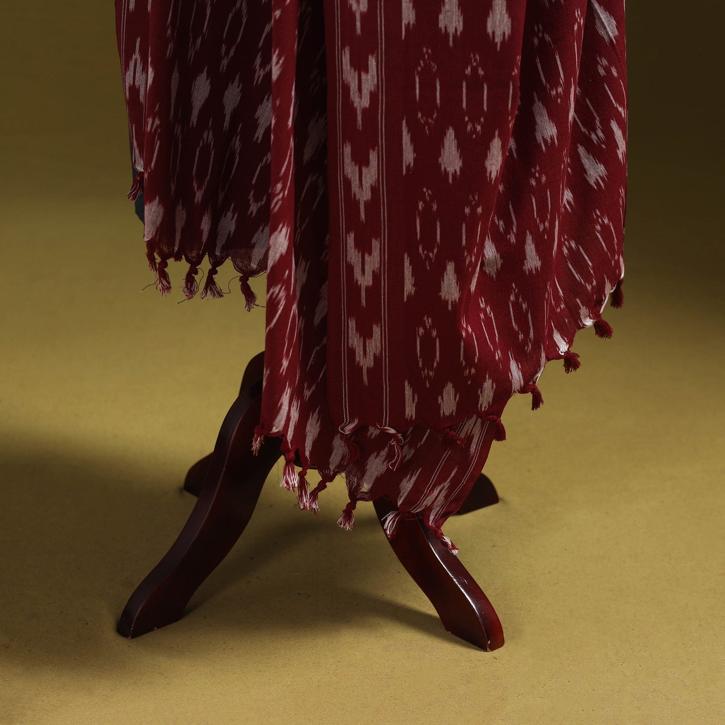 White - cotton pochampally ikat dupatta 22 - handcrafted