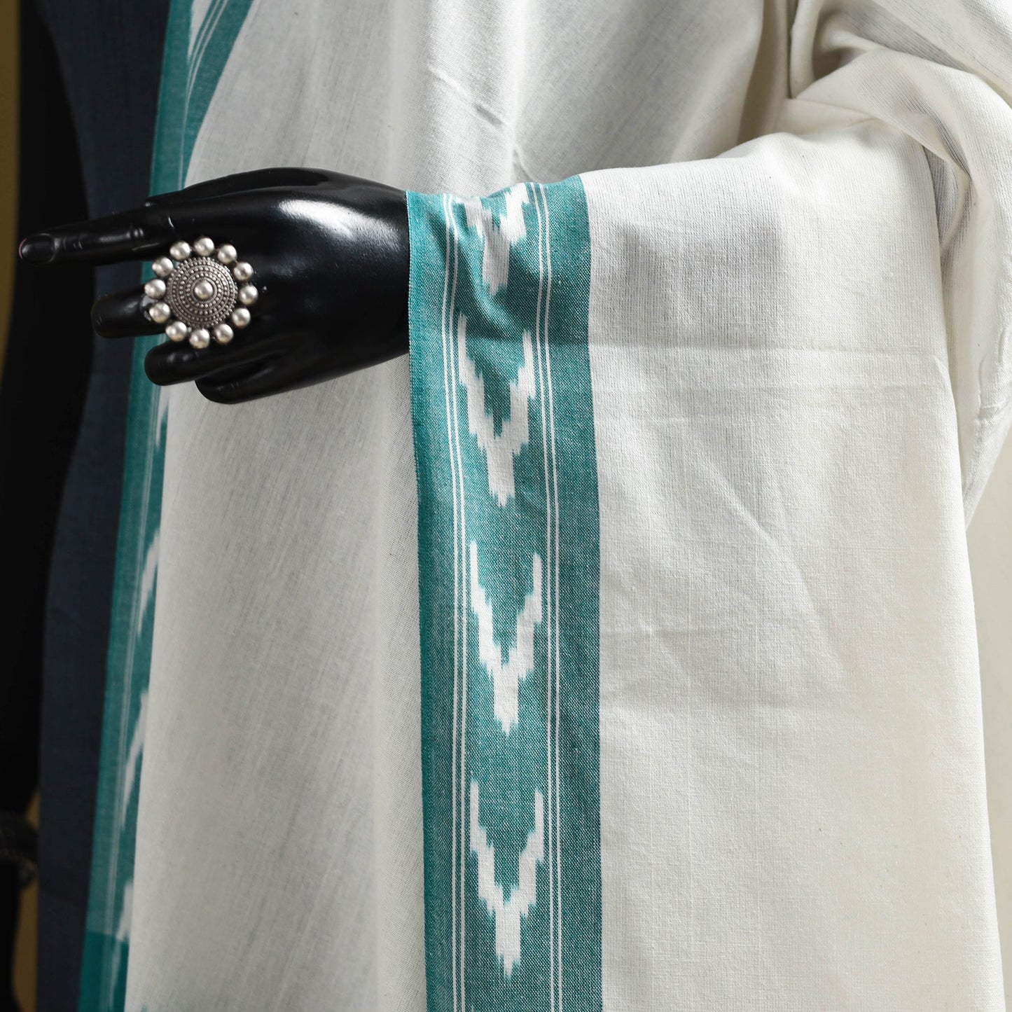 White - cotton pochampally ikat dupatta 23 - handcrafted