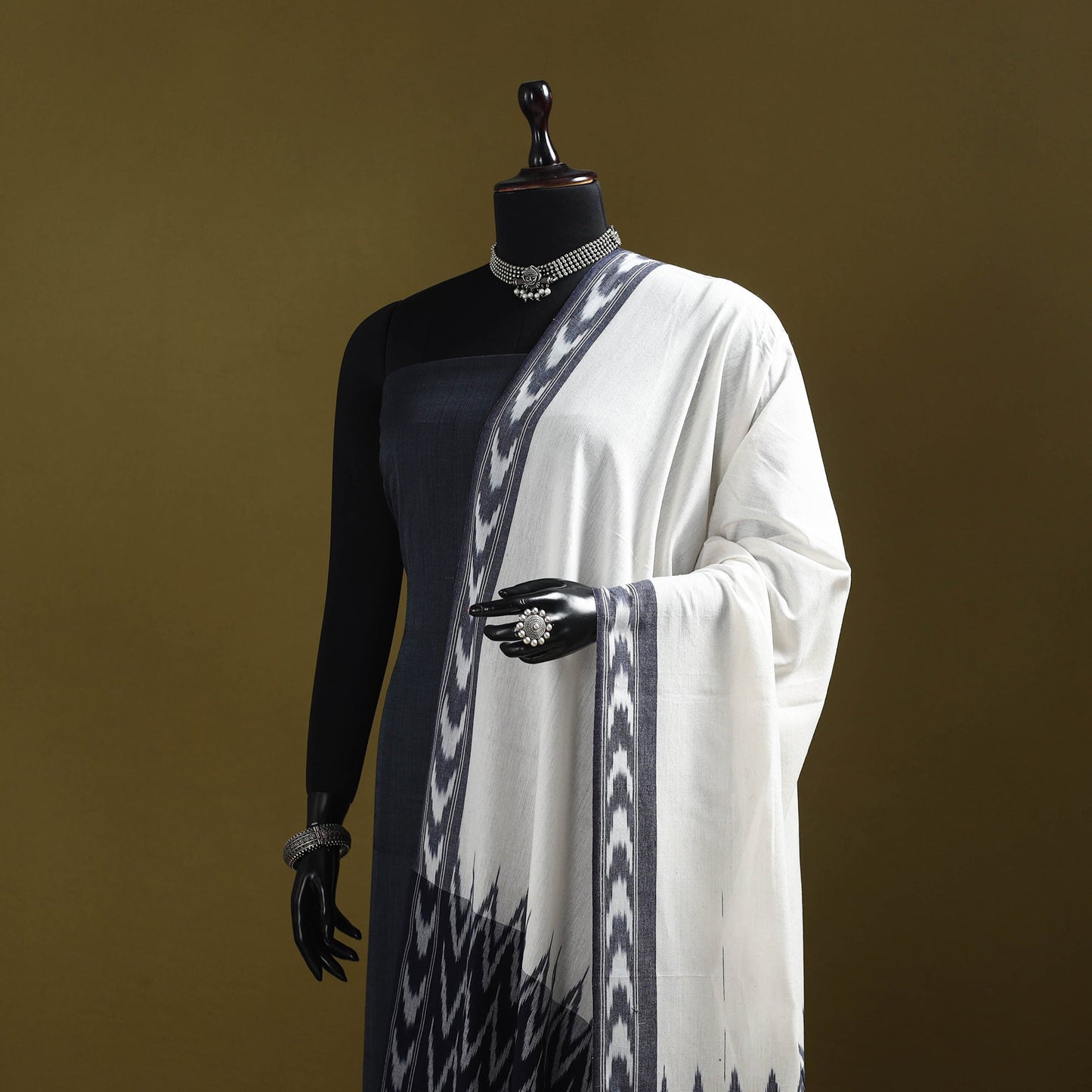 White - cotton pochampally ikat dupatta 28 - handcrafted