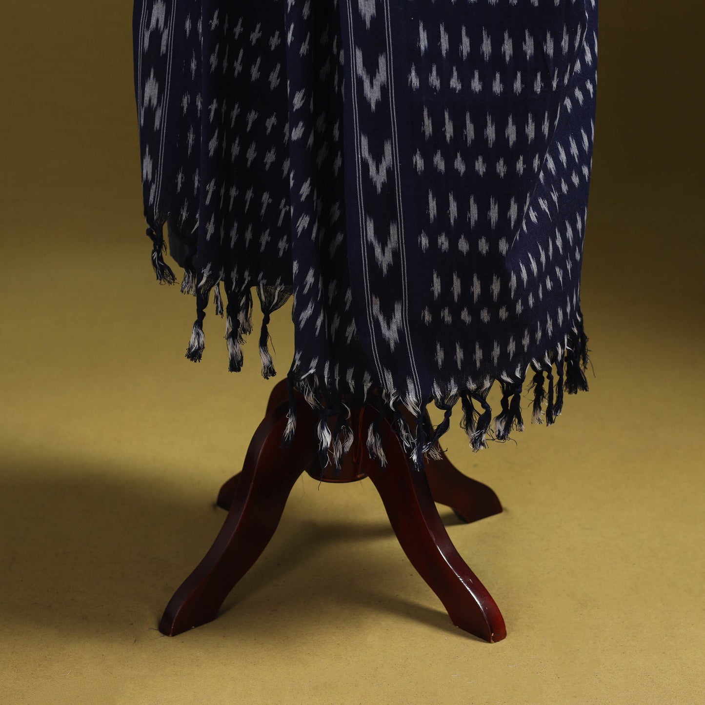 White - cotton pochampally ikat dupatta 31 - handcrafted