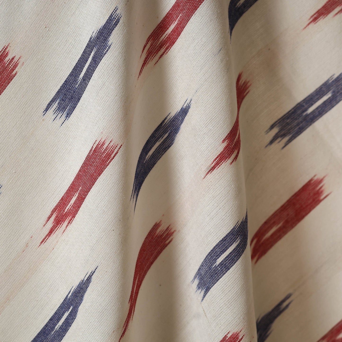 Cotton pochampally ikat fabric 01 - handcrafted