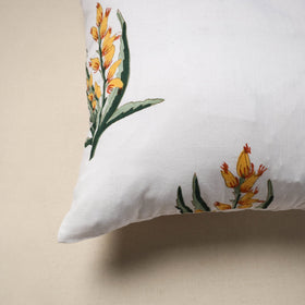Cotton sanganeri cushion cover (16 x 16 in) 102