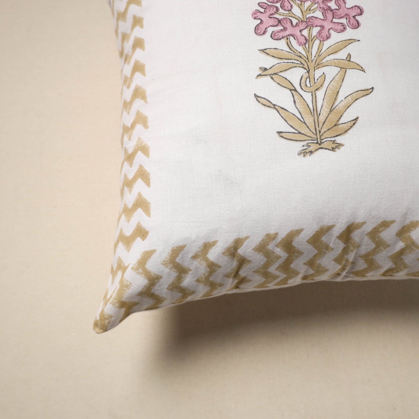 Cotton sanganeri cushion cover (16 x 16 in) 36 - handcrafted