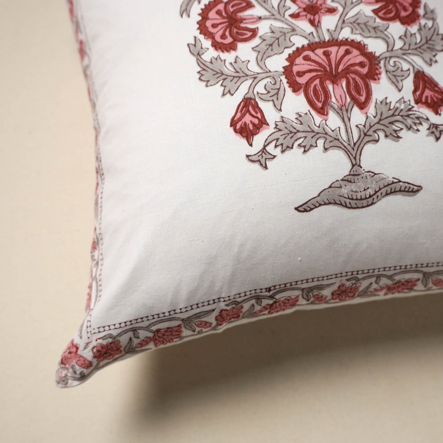 Cotton sanganeri cushion cover (16 x 16 in) 39 - handcrafted