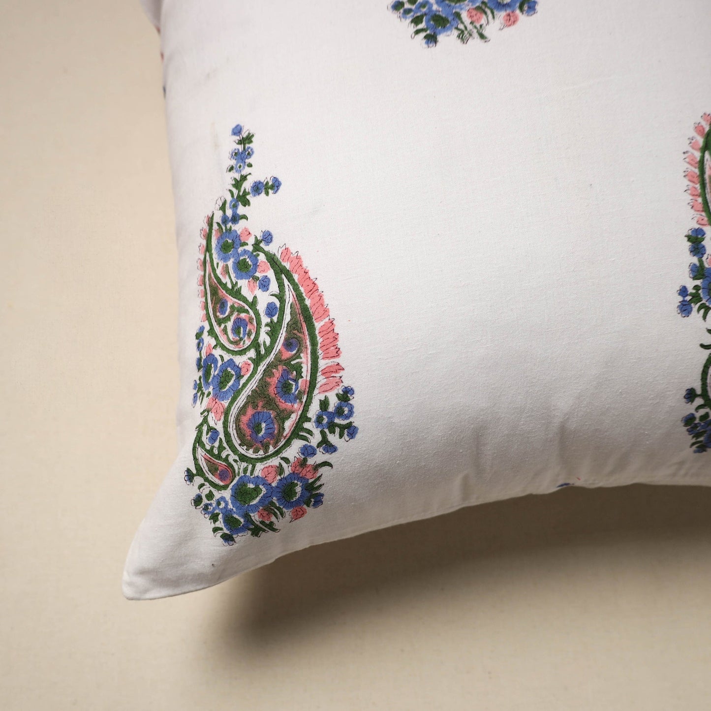 Cotton sanganeri cushion cover (16 x 16 in) 59 - handcrafted