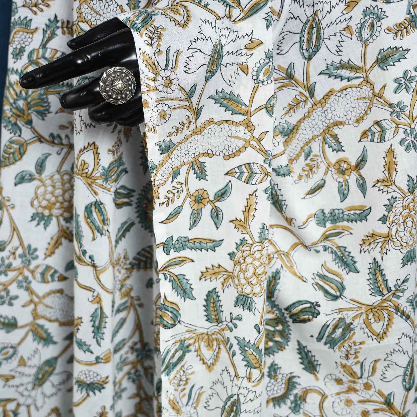 White - cotton sanganeri floral dupatta 11 - handcrafted