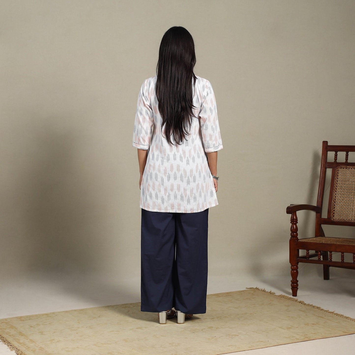 White - cotton short pochampally ikat kurta with embroidery