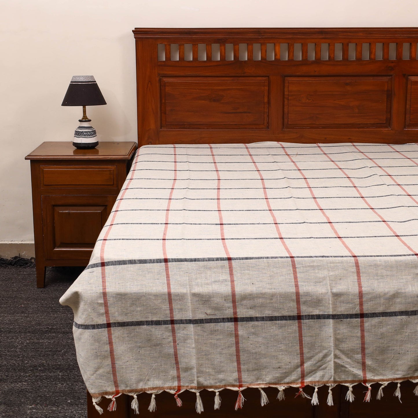 White - cotton single handloom bed cover (90 x 60 in) 74